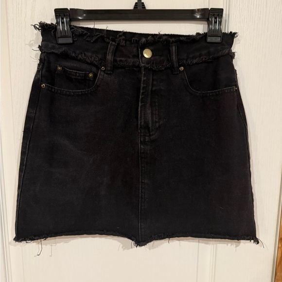 Showpo black Denim Skirt - Picture 2 of 4